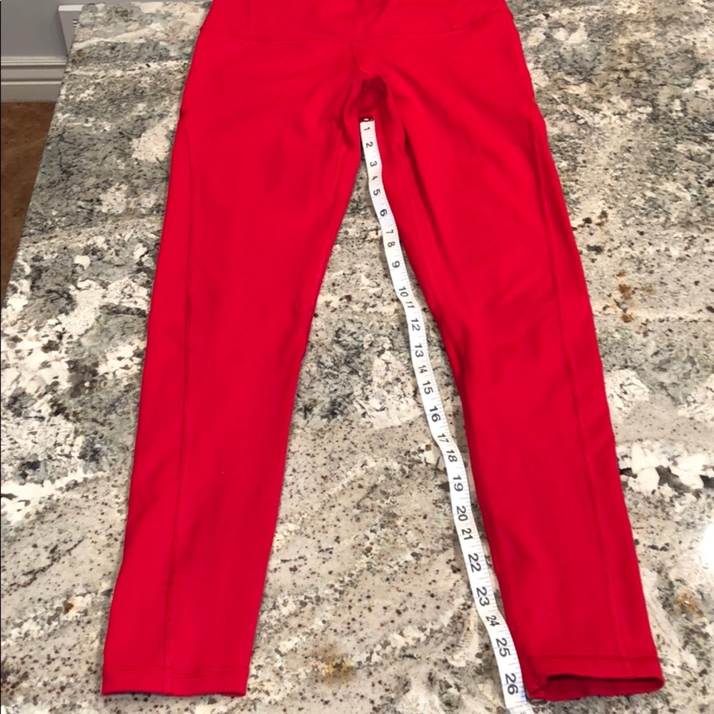Red vs compression pants - Picture 3 of 7